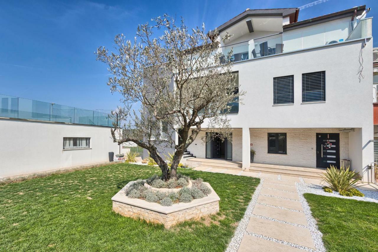 Apartments La Mer بولا المظهر الخارجي الصورة