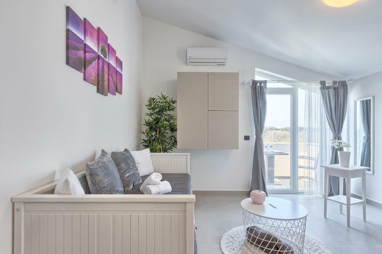 Apartments La Mer بولا المظهر الخارجي الصورة