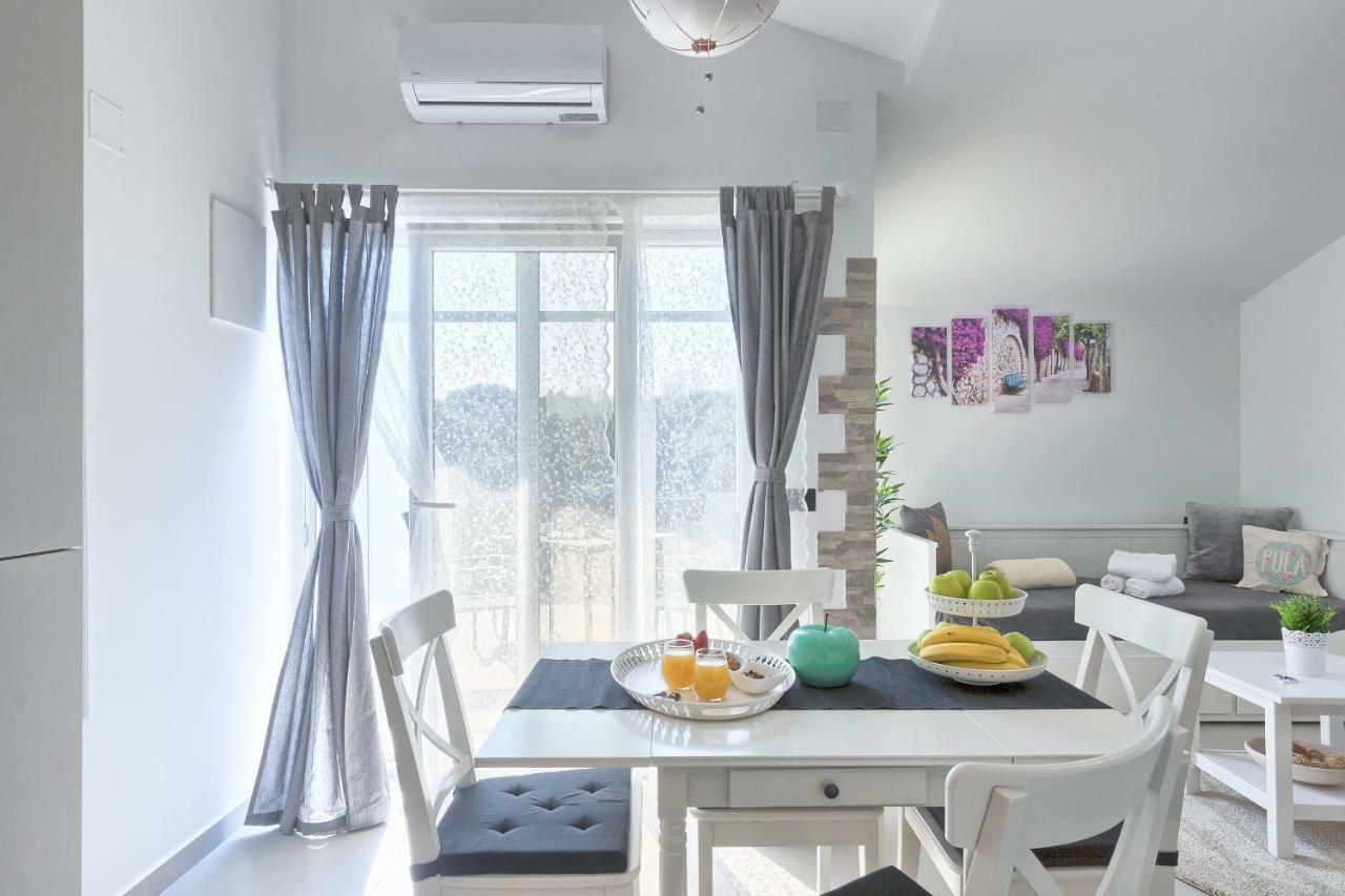 Apartments La Mer بولا المظهر الخارجي الصورة